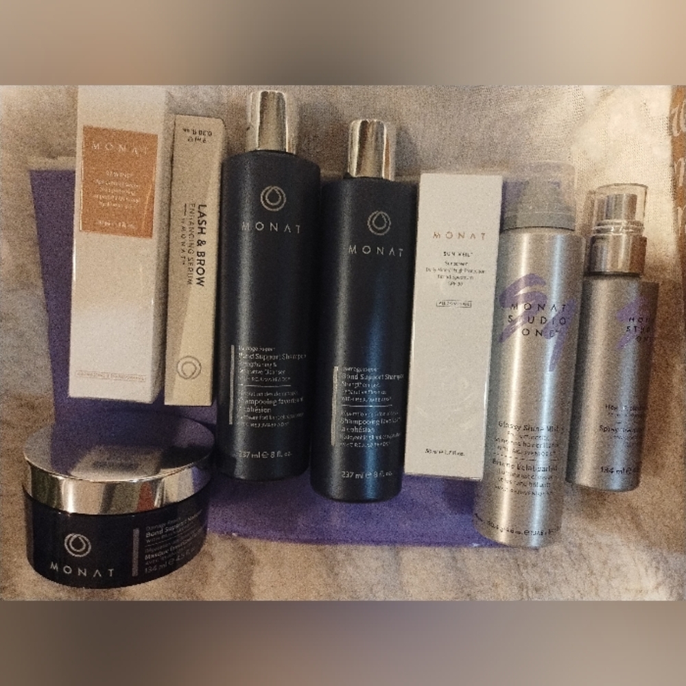 Monat Haircare beauty 8 item lot new